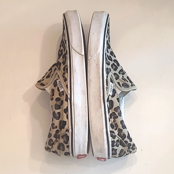 Vans Off The Wall Leopard Print Classic Slip On Low Top Canvas Loafer W 7 M 5.5 - Picture 14 of 17